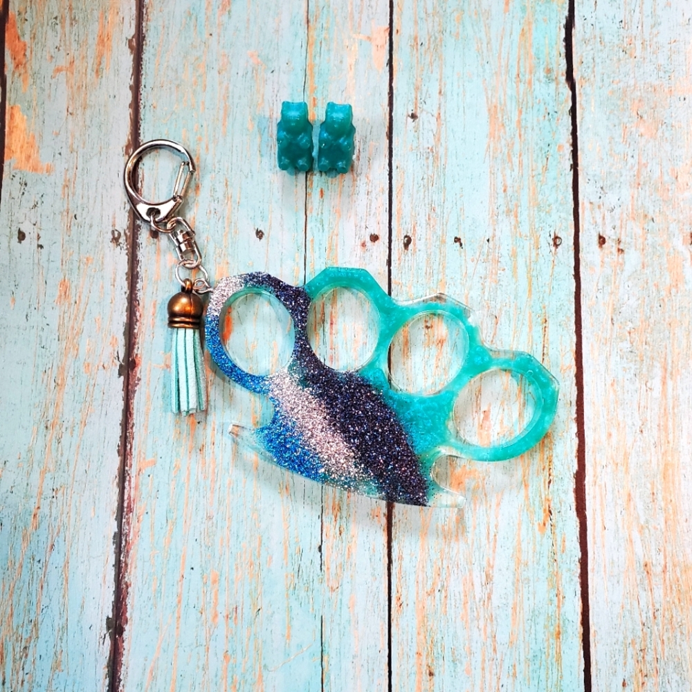 💎💥 2/ $18 Self defense keychain with matching earrings